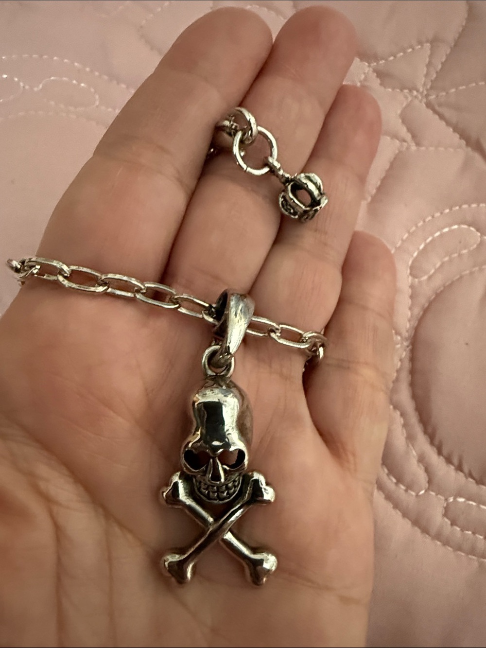 Silver Skull & Crossbones Pendant Necklace - Silver